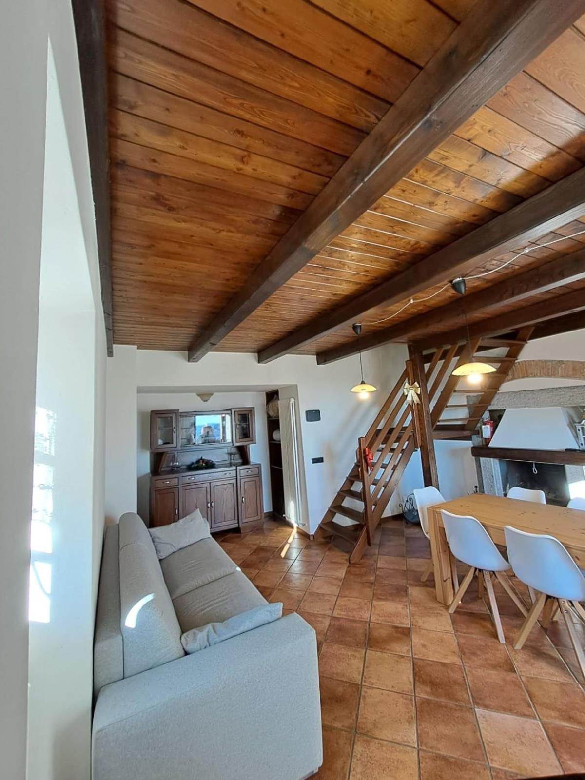 Ca' Baetti L'Antico Borgo Bed & Breakfast Roncola Exterior photo